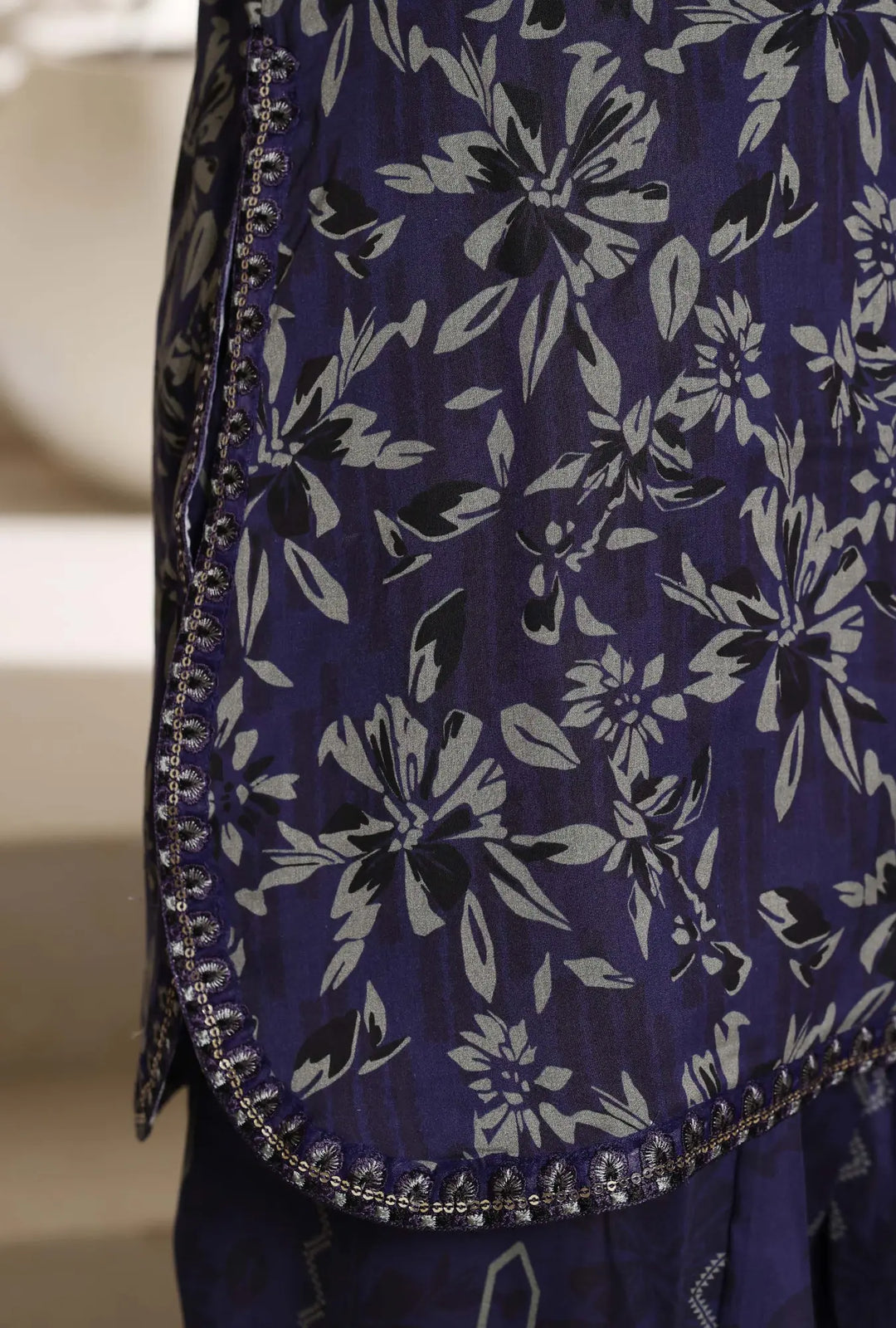 Violet Abstract – 3-Piece Printed Unstitched Lawn Suit