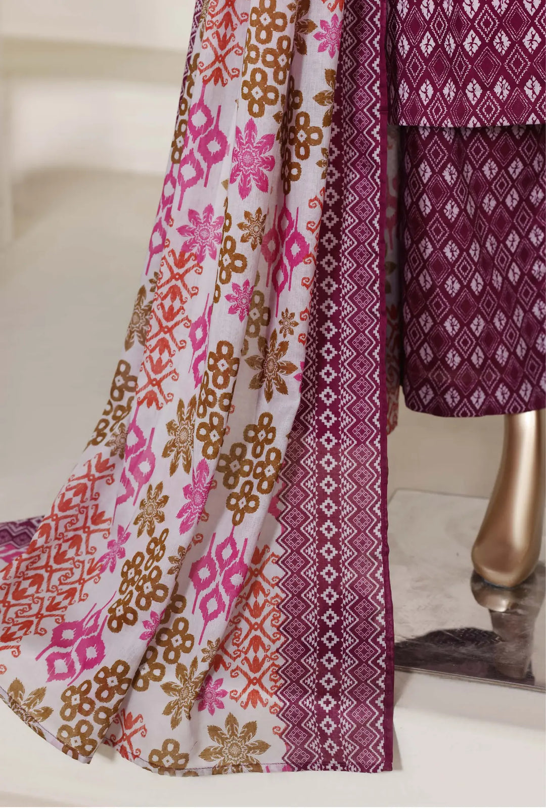 Berry Lattice – Premium 3-Piece Unstitched Lawn