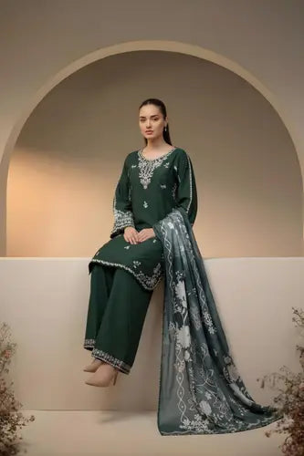 Forest Night Silver-Threaded Formal Pret